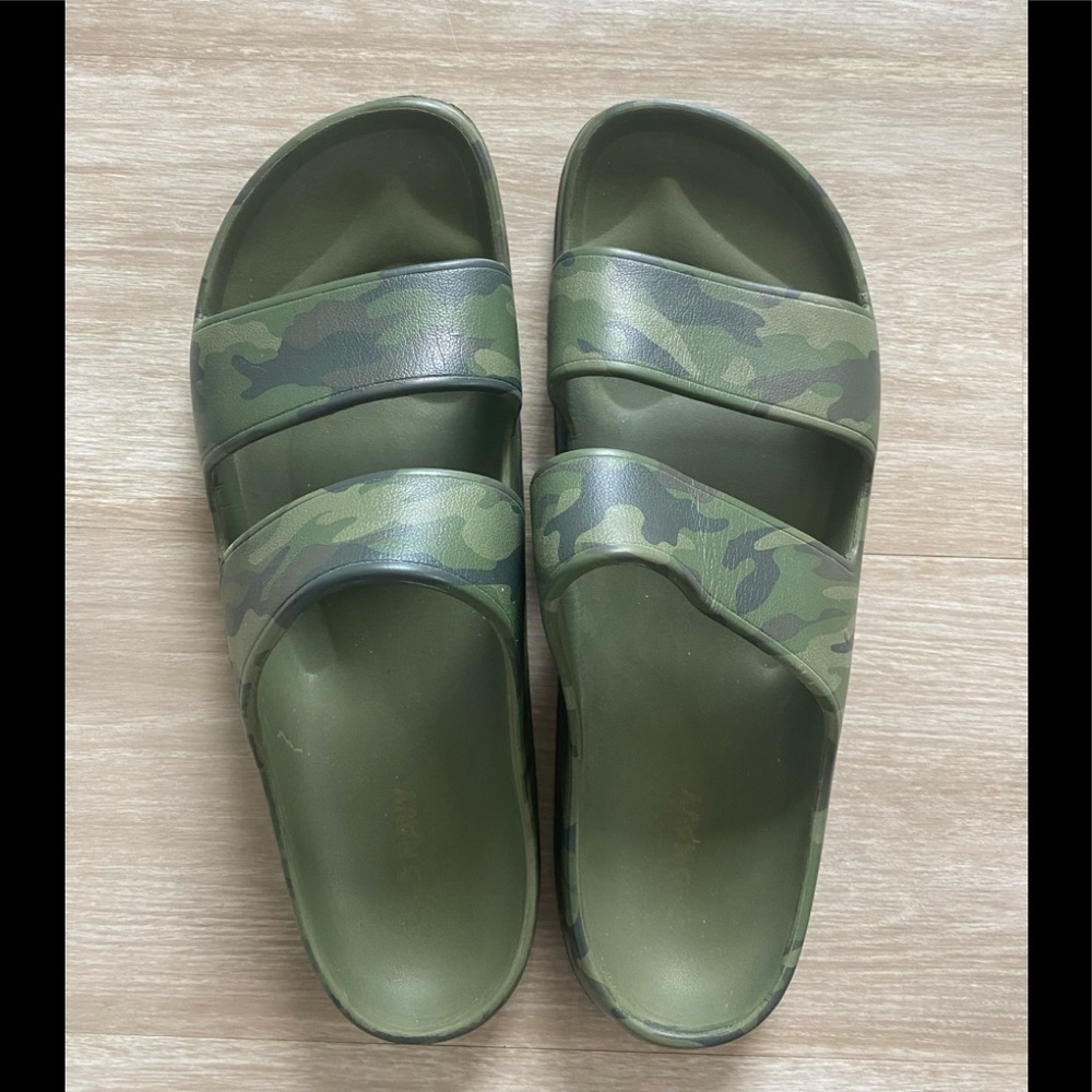 Old Navy Sandals